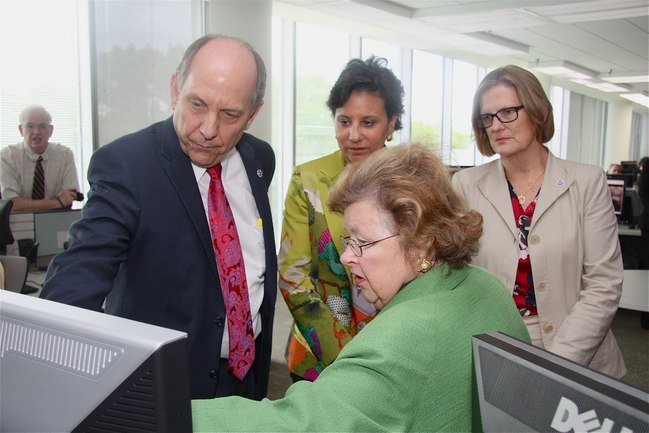 NWS Director Louis Uccellini (left), Commerce Secretary Penny Pritzker, Acting NOAA Administrator Dr. Kathryn Sullivan , and Senator Barbara Mikulski (MD) view potential improvements in storm surge forecasts.