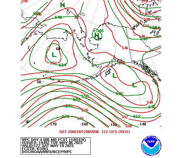 WPC and GFS Forecast of 500mb Heights valid on Day 4